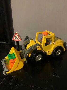 Lego Duplo #10520 Big Front Loader Set Missing Pieces